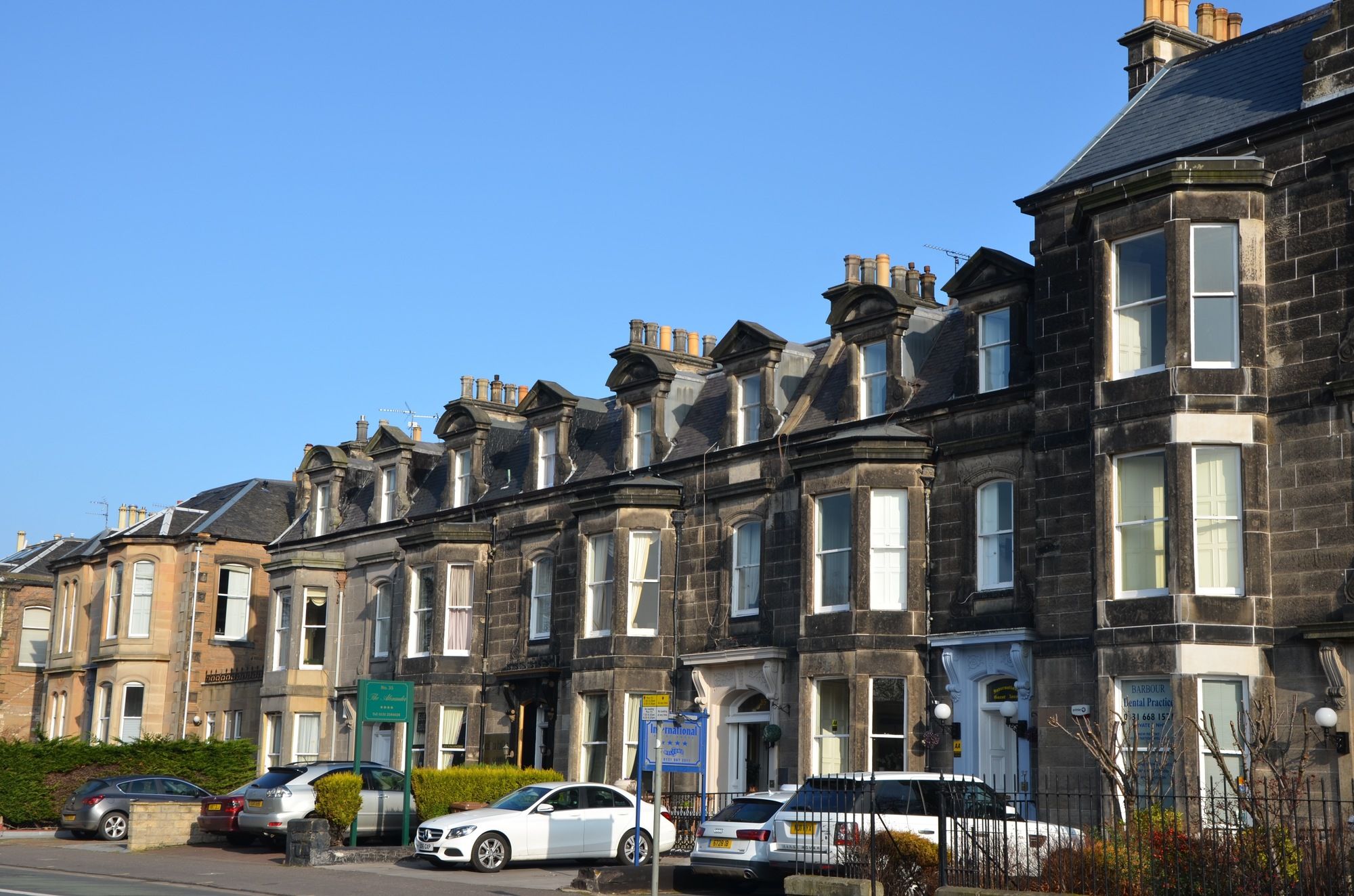 Фото отеля 3