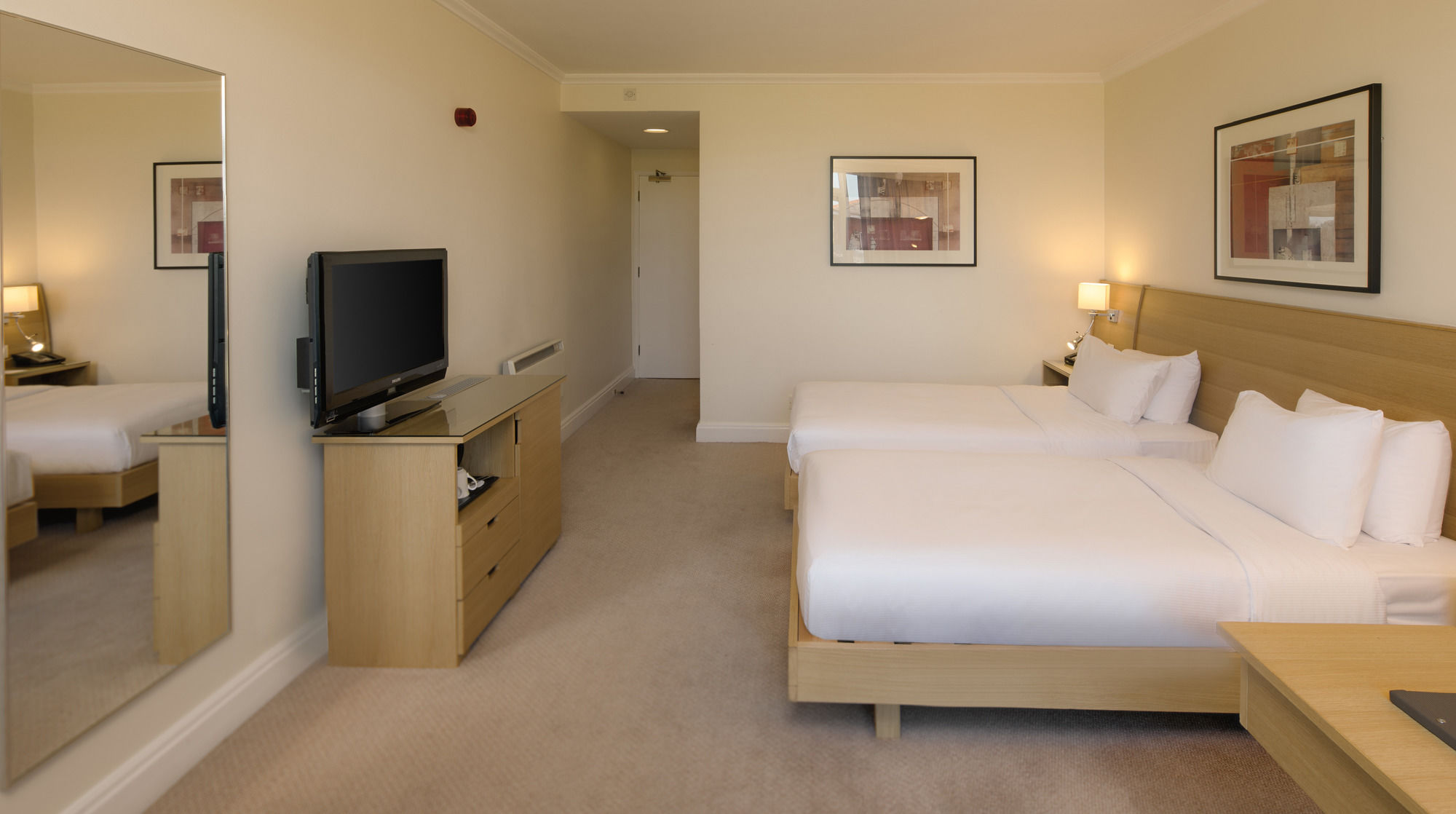 Фото Hilton Northampton