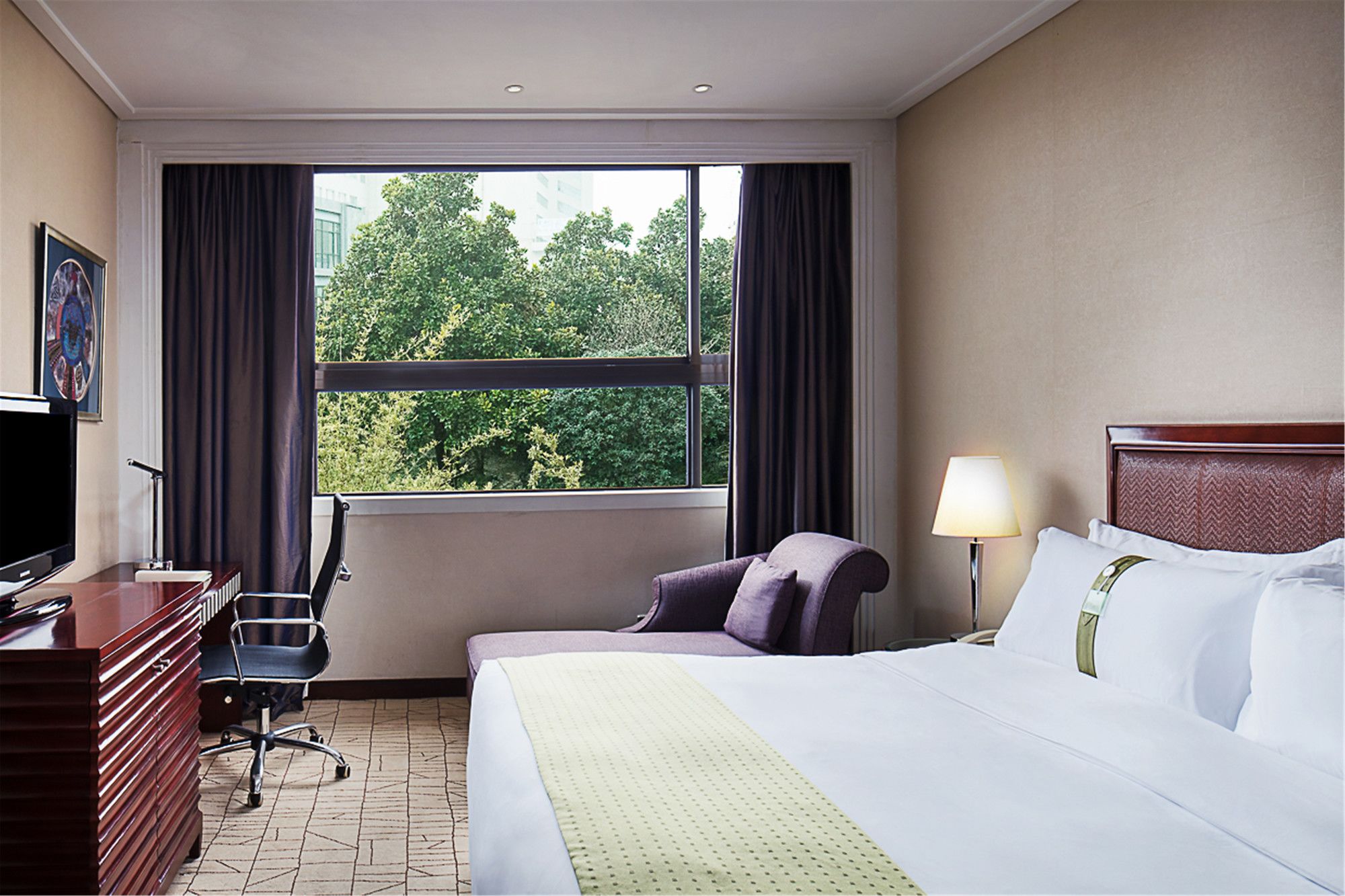 Фото Holiday Inn Zhengzhou, an Ihg Hotel