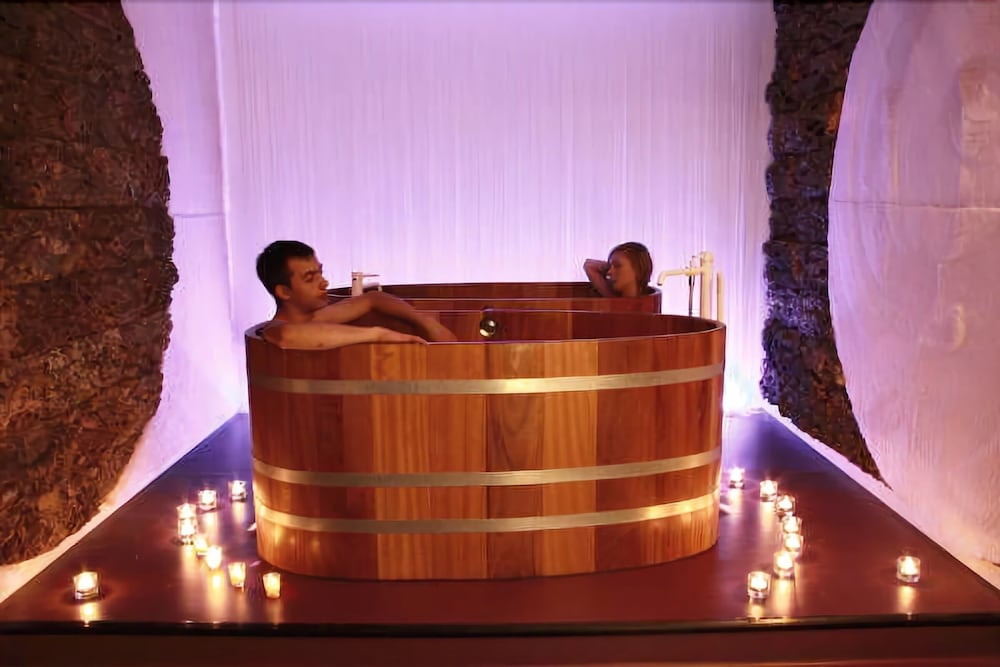 Фото Le Grand Hôtel & SPA et son Chalet