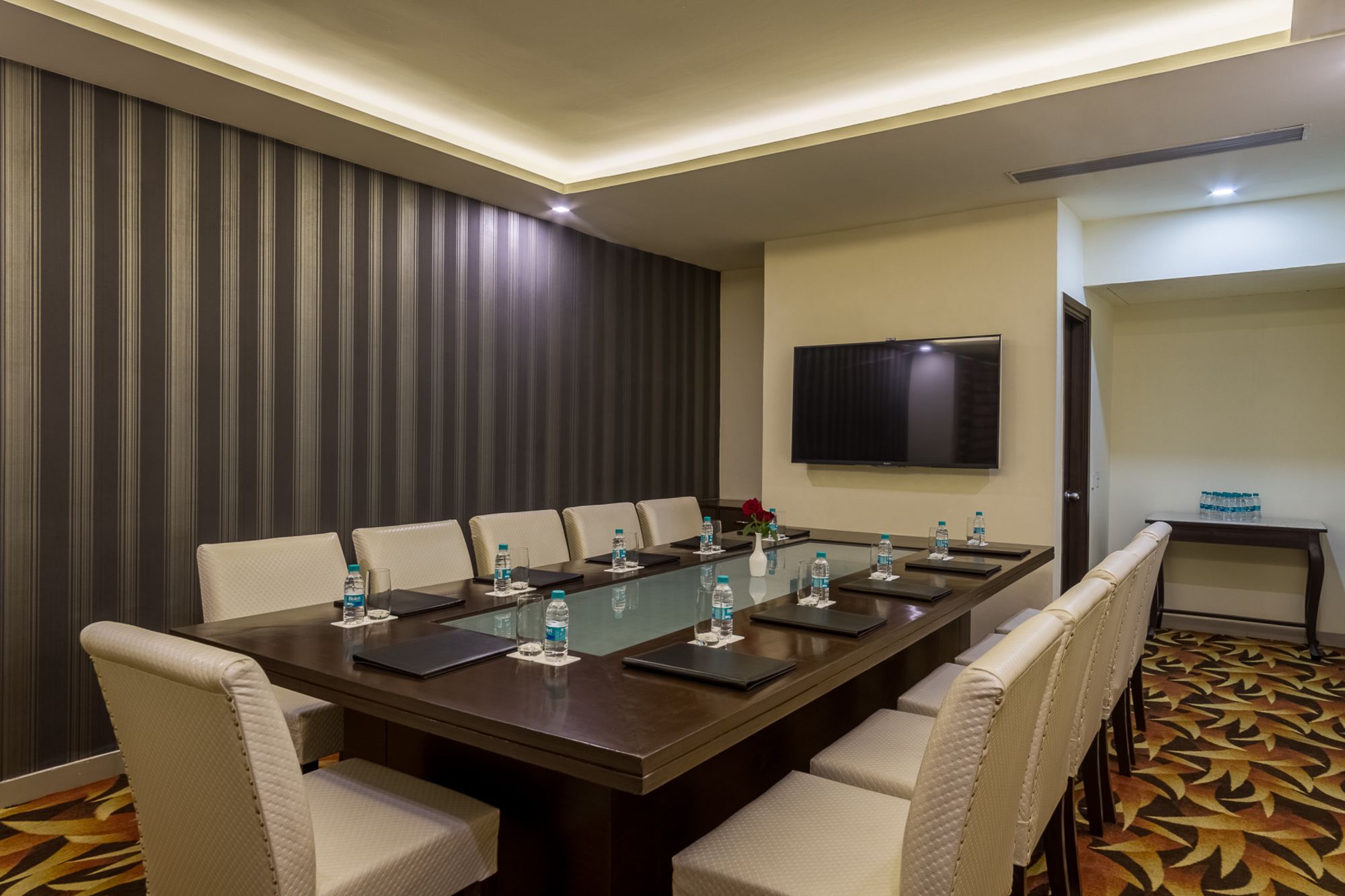 Фото Days Hotel by Wyndham Jalandhar Jyoti Chowk