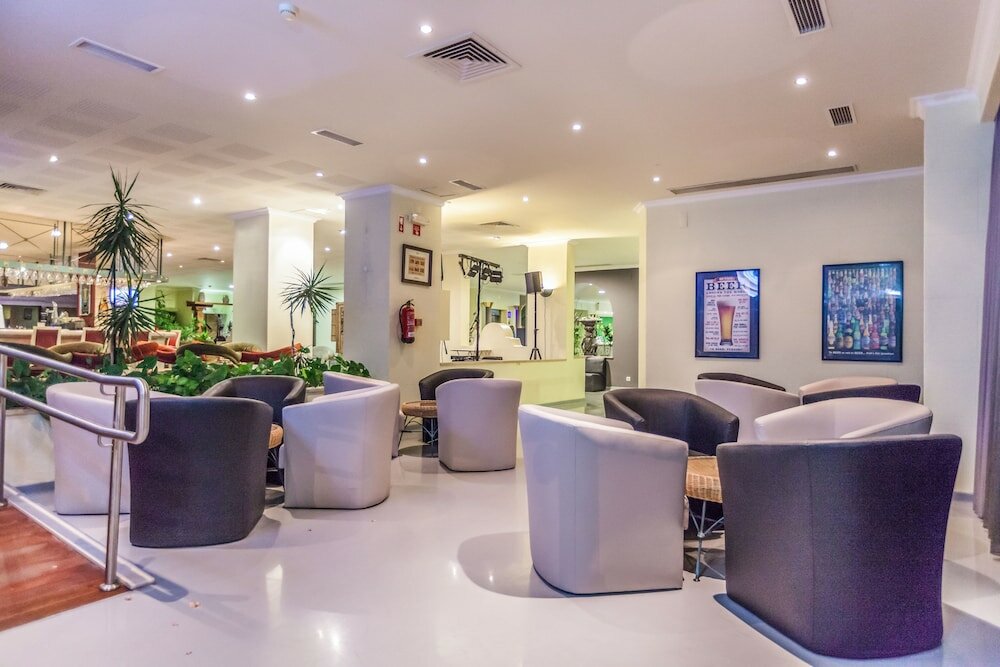 Фото Santa Eulalia Hotel & SPA