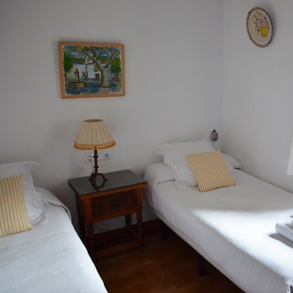 Фото Hotel Santa Isabel la Real