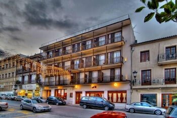 Фото Art Pythia Hotel