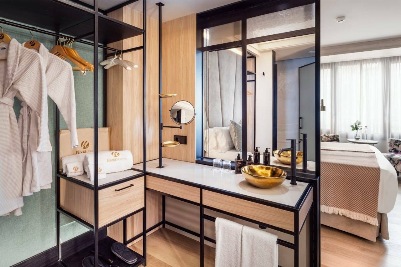 Фото Nivia Born Boutique Hotel
