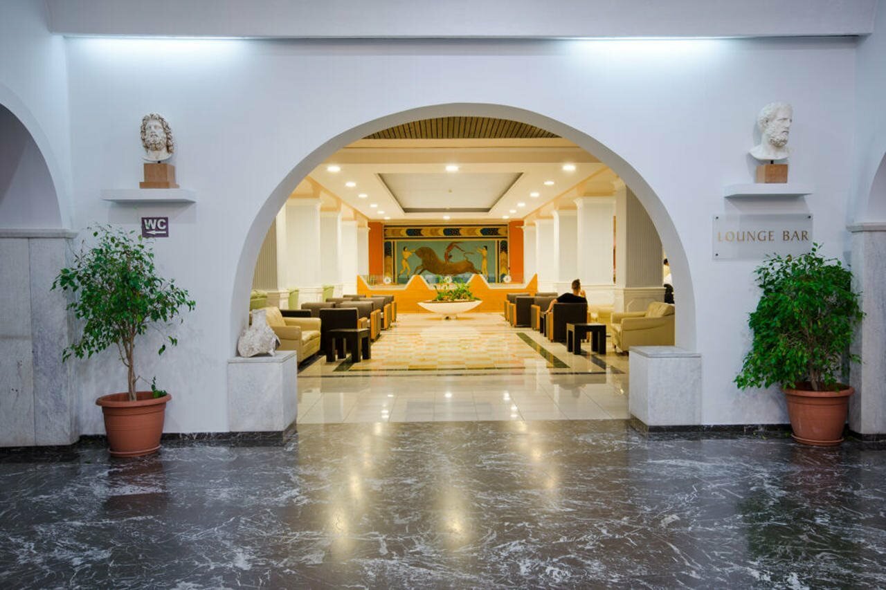 Фото отеля 2