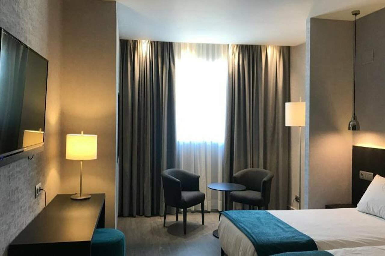 Фото HG City Suites Barcelon