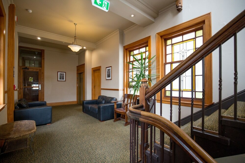 Фото The Cambridge Hotel