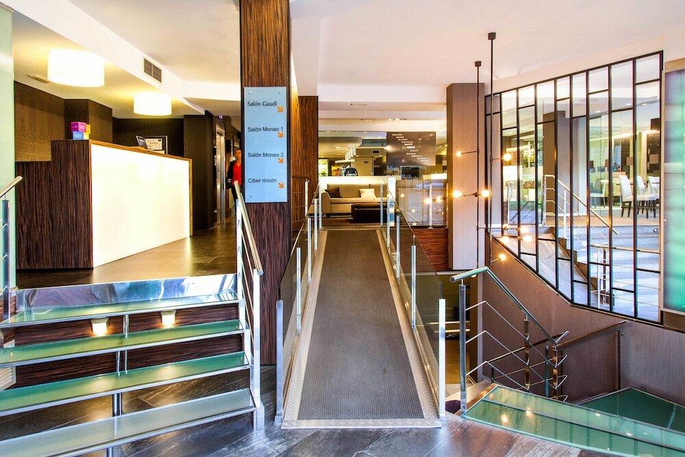 Фото Hotel Plaza