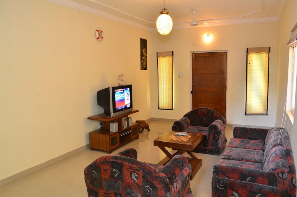 Фото A's Holiday Beach Resort