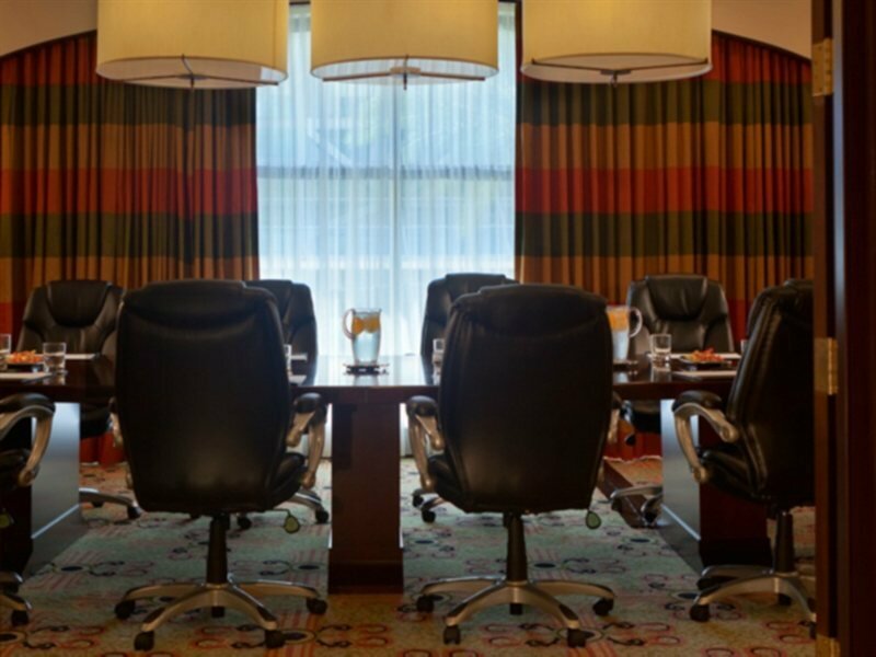 Фото New Orleans Marriott Warehouse Arts District