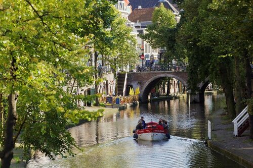 Гостиница Leonardo Hotel Utrecht City Center в Утрехте