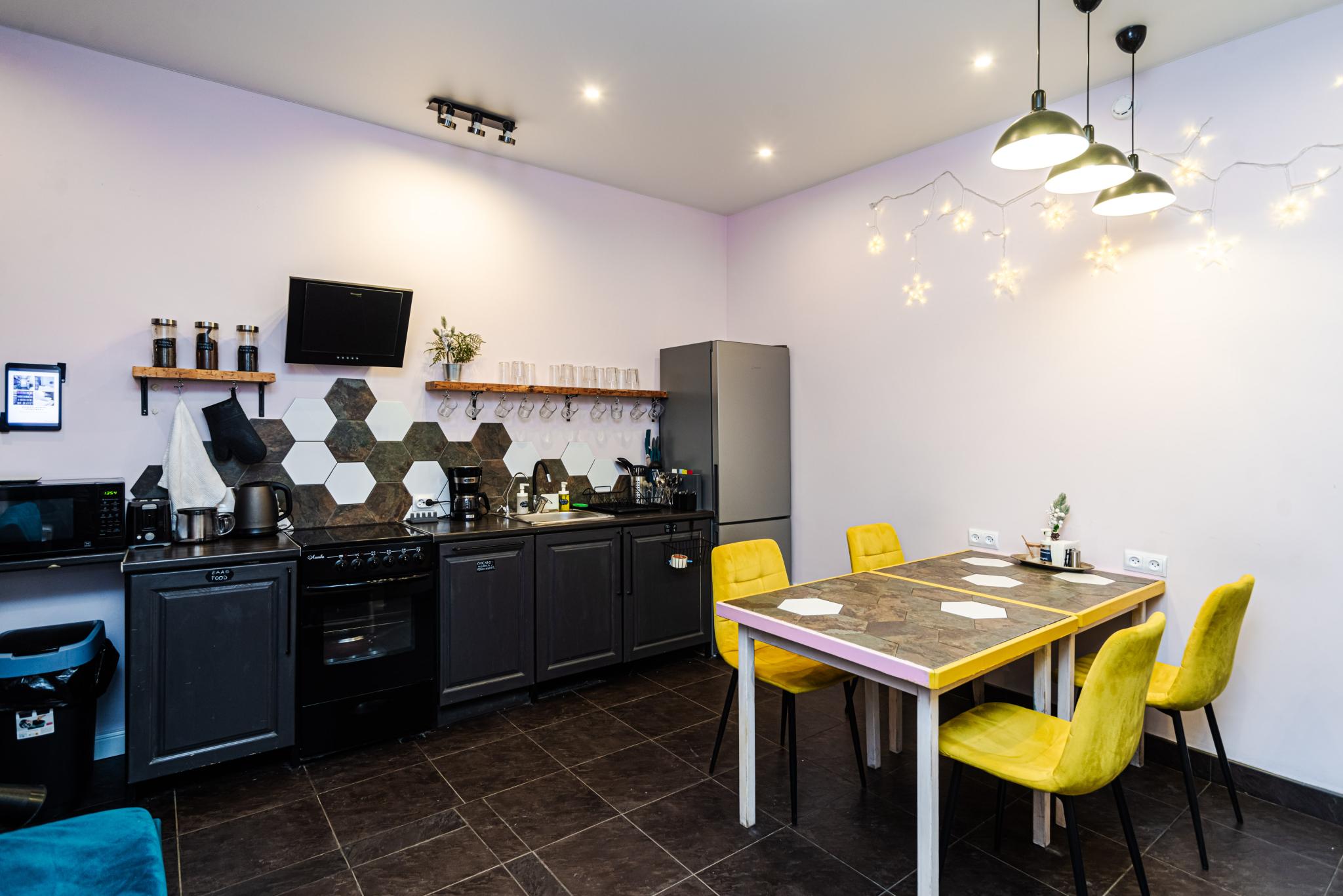 Фото BookCase Hostel