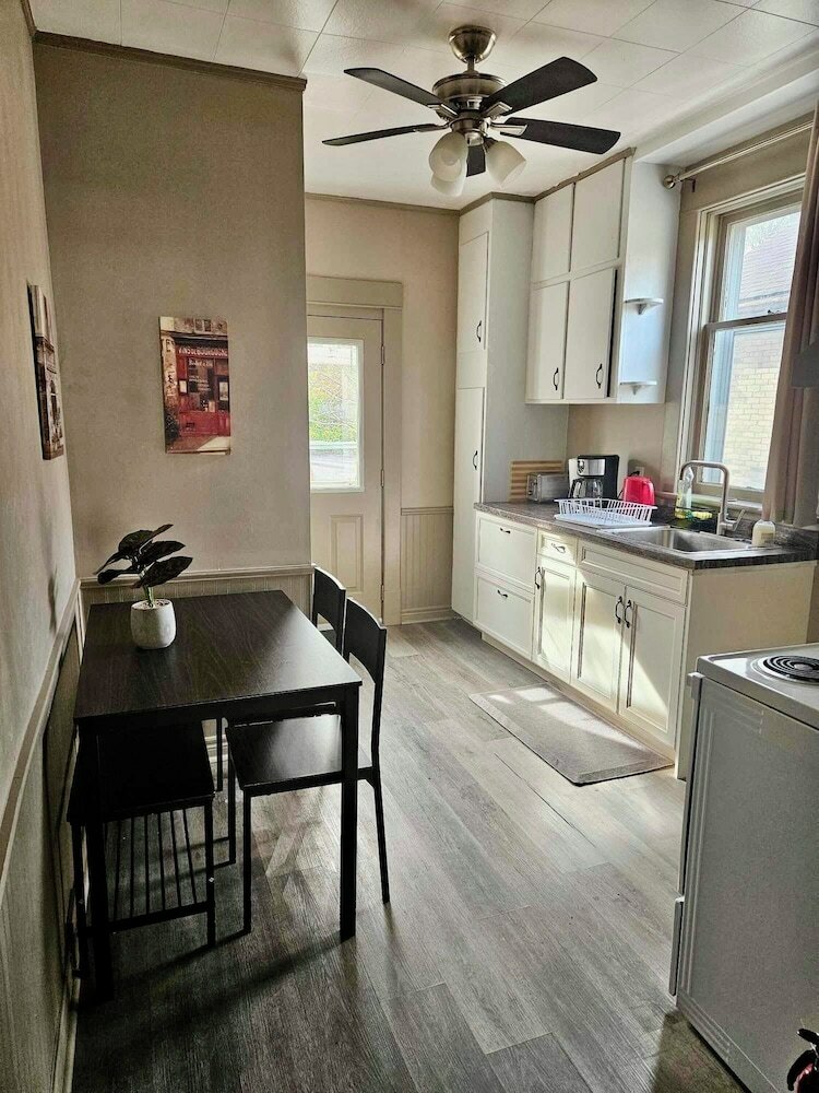 Фото France and Flowers - Private 3-Bed Apartment