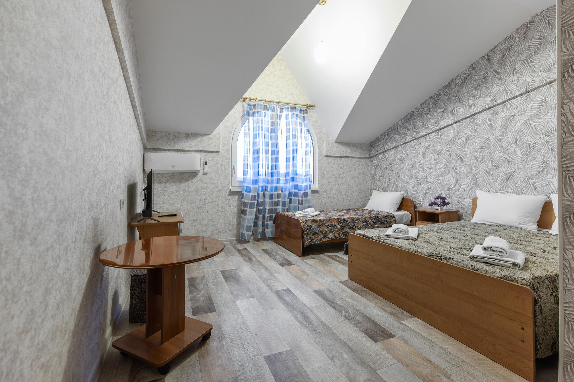 Фото Светлый Аллама групп