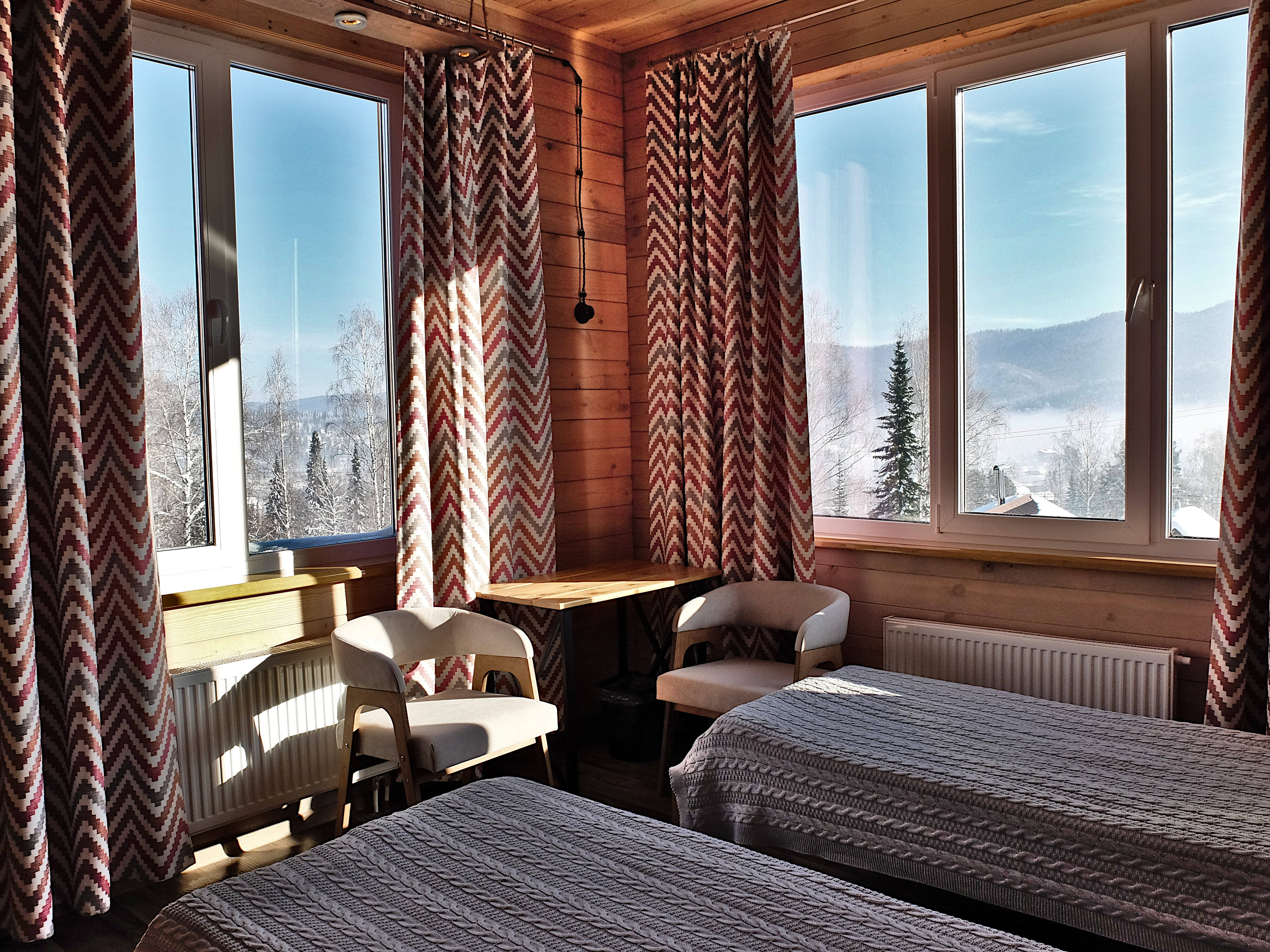 Фото Рыжий пони