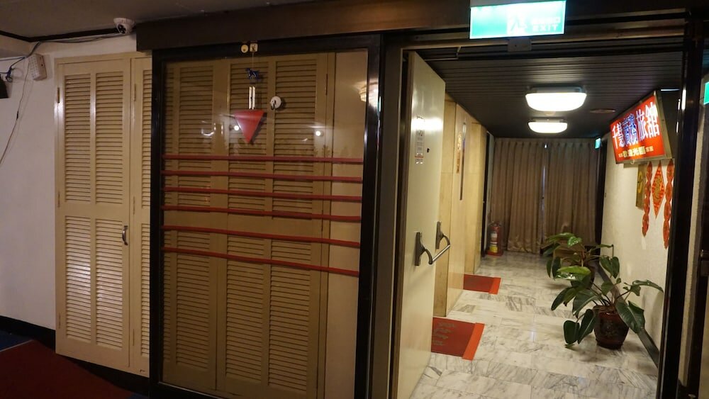 Фото Chian Huei Business Hotel