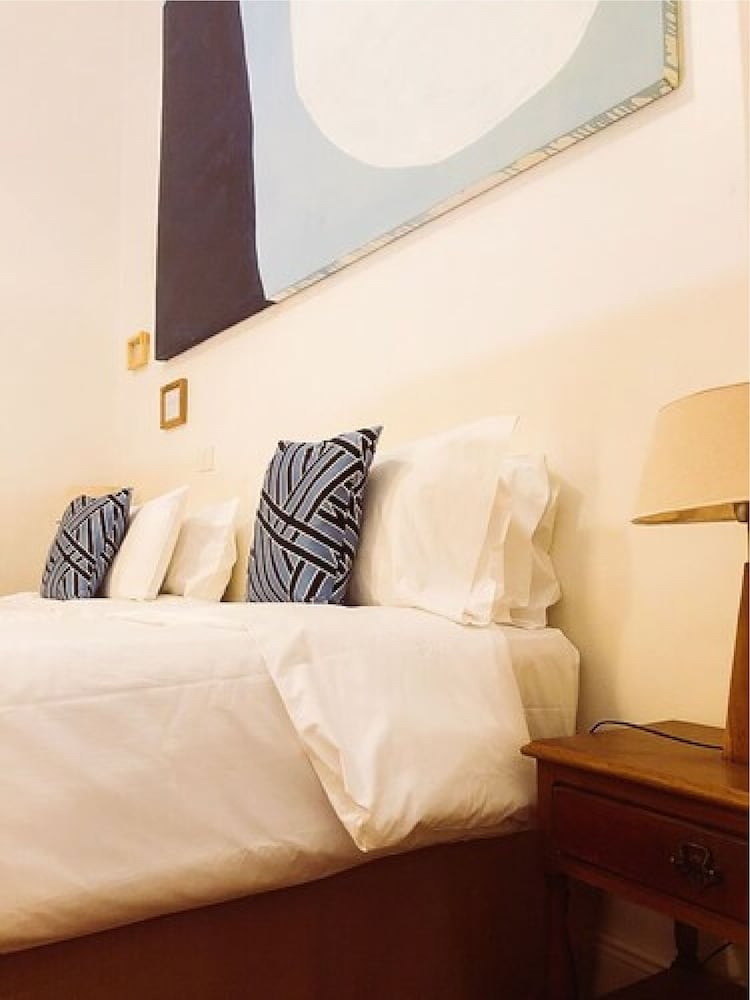 Фото L'Adresse Hotel Boutique