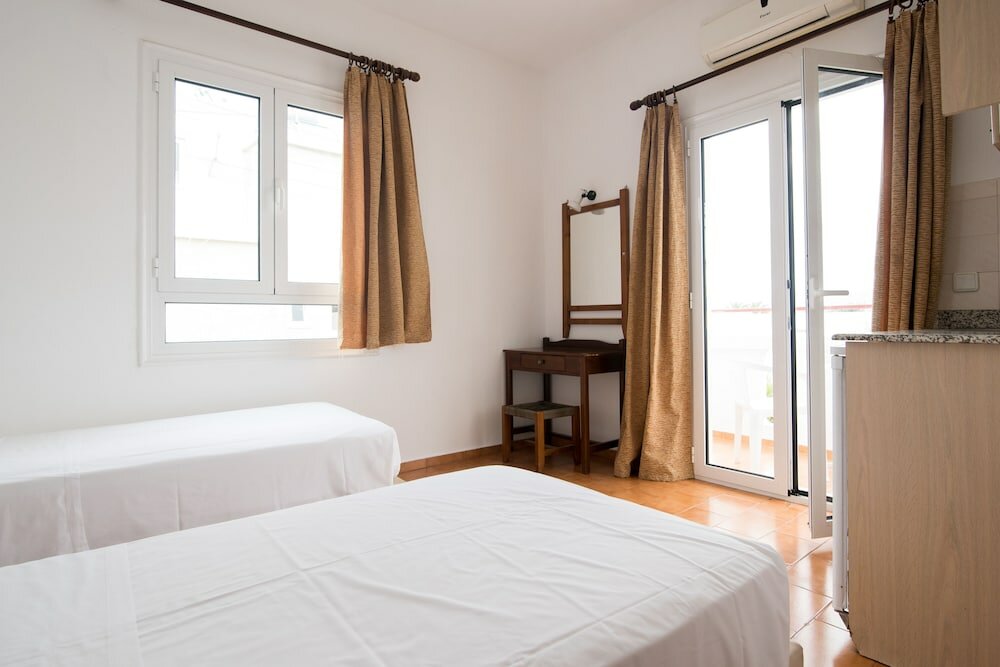 Фото Ibiscus Hotel Malia