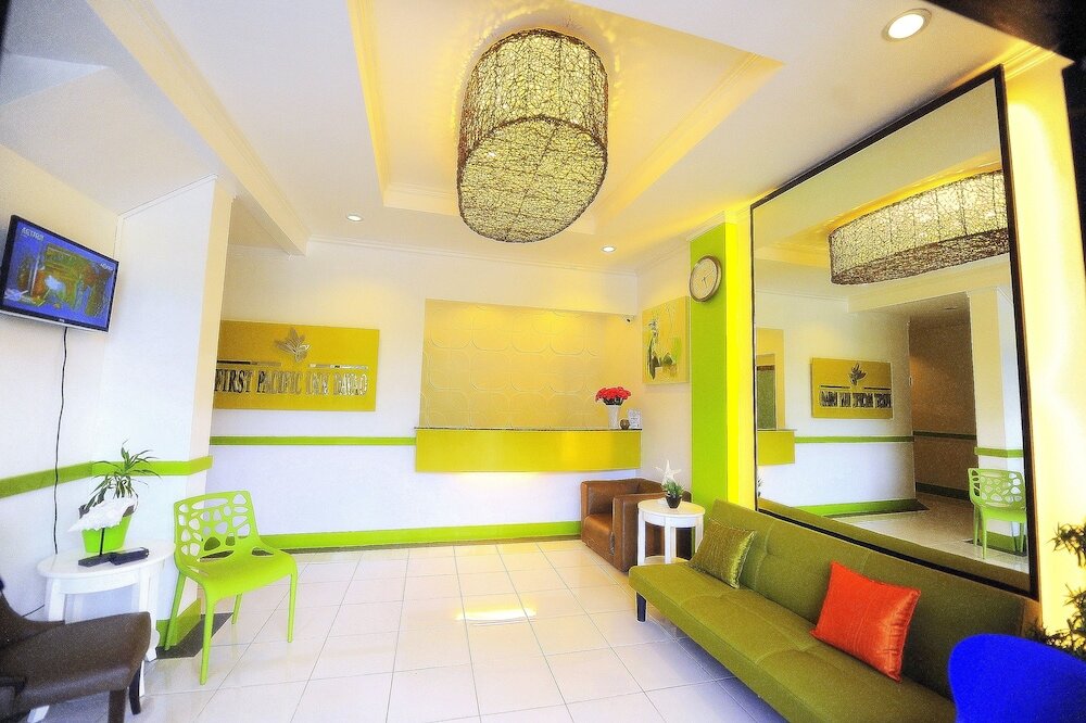 Фото First Pacific Inn