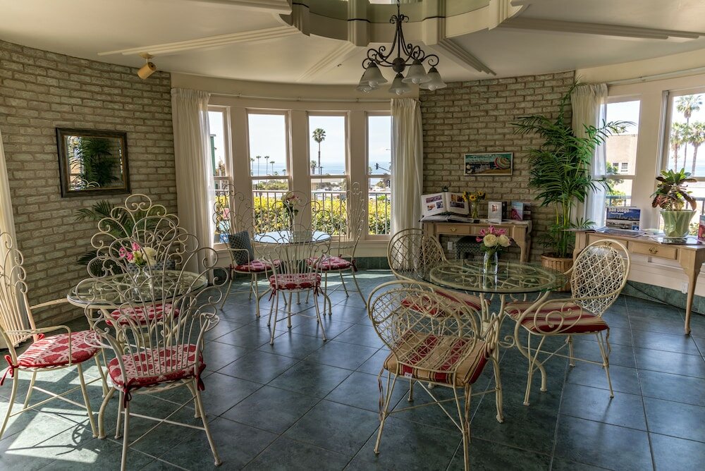 Фото Cardiff by the Sea Lodge