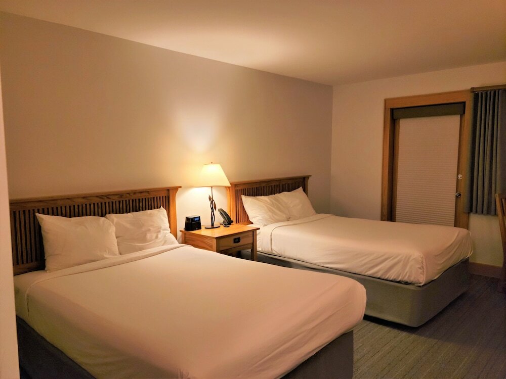 Фото Minnewaska Lodge