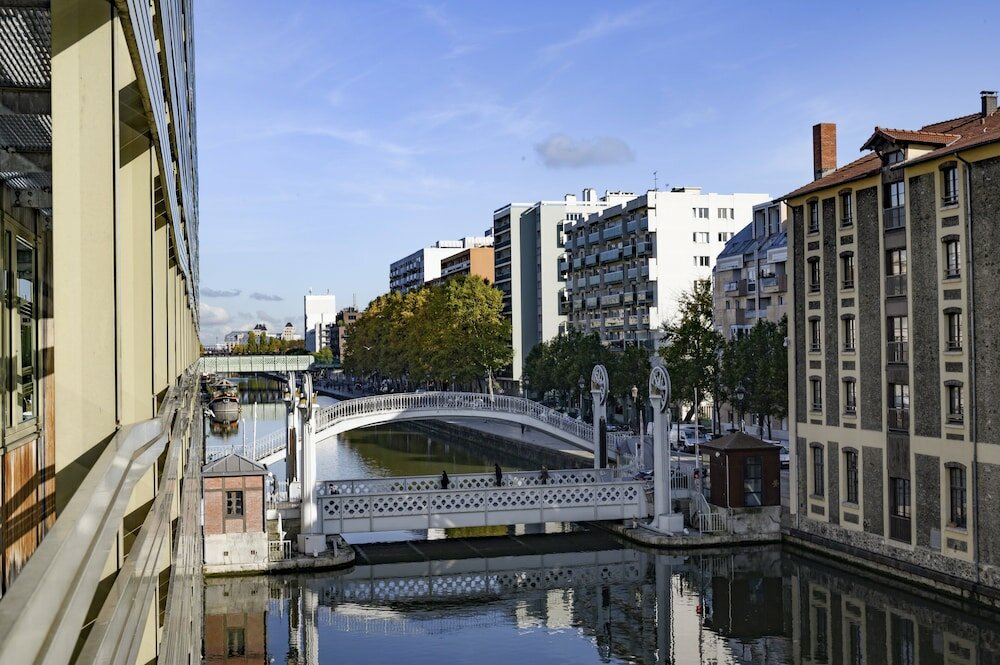 Фото Holiday Inn Express Paris - Canal de la Villette