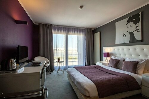 Гостиница Park Hotel Airport в Шарлеруа
