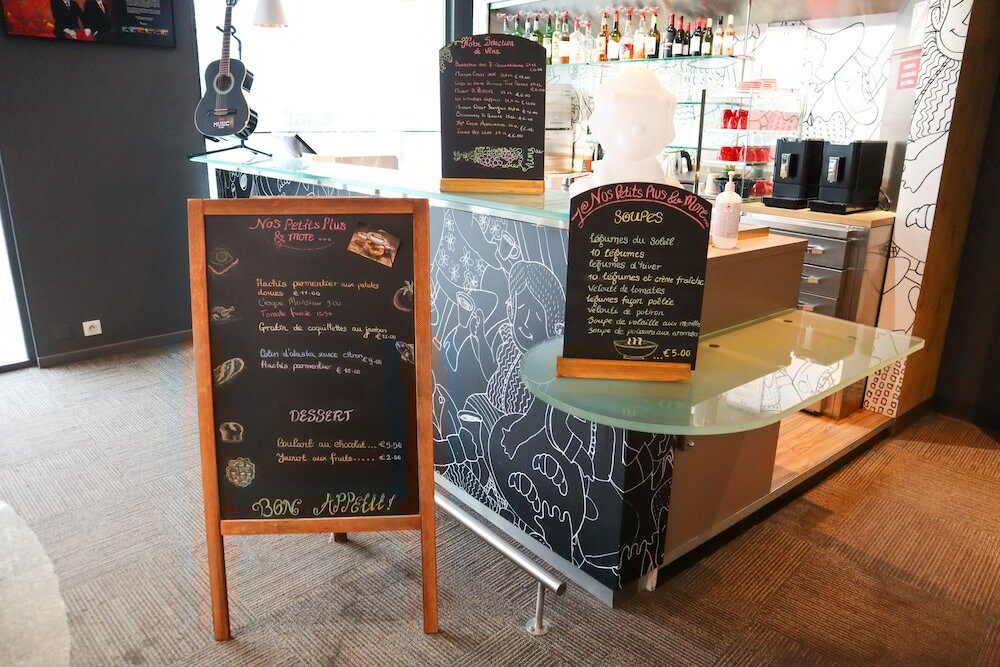 Фото Ibis Bordeaux Centre - Gare Saint-Jean