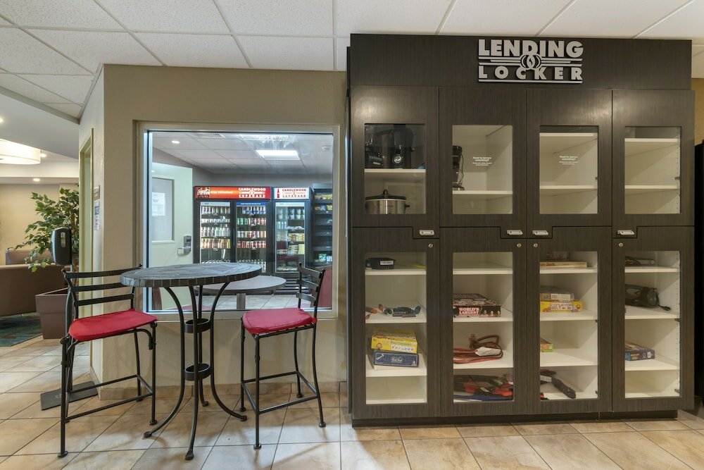 Фото Candlewood Suites Reading, an Ihg Hotel