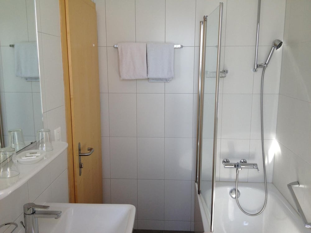 Фото Hotel Schwarzsee