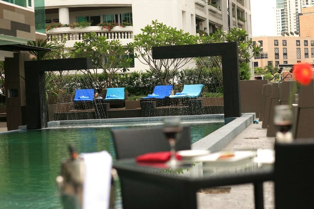 Фото Golden Tulip Mandison Suites