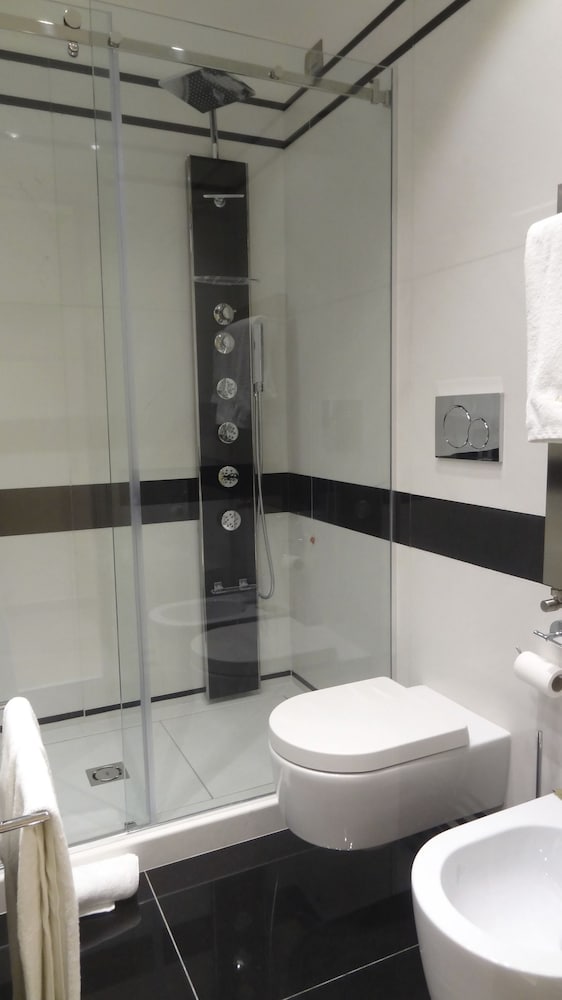 Фото Augustana House