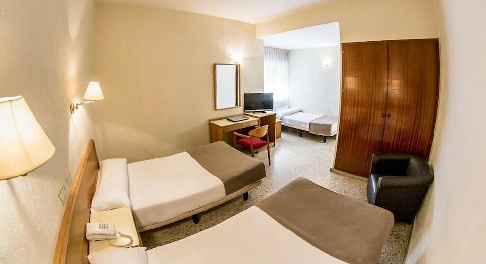 Фото Hotel Leuka