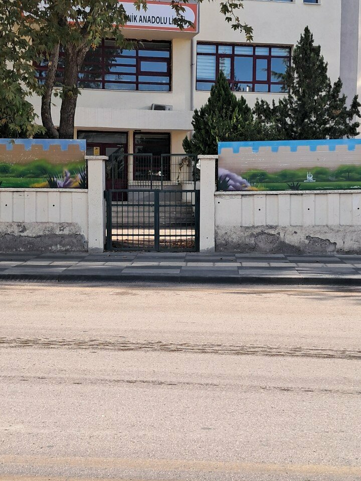 مدرسة مهنية Kalaba Vocational and Technical Anatolian High School ، أنقرة، صورة