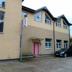 Iltedema (Pobedy Avenue, 3), stone articles and fixtures