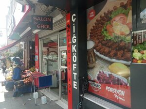 Erol Erkek Kuaför Salonu (İstanbul, Bağcılar, Şehit Yılmaz Kaan Cad., 28-30F), barbería