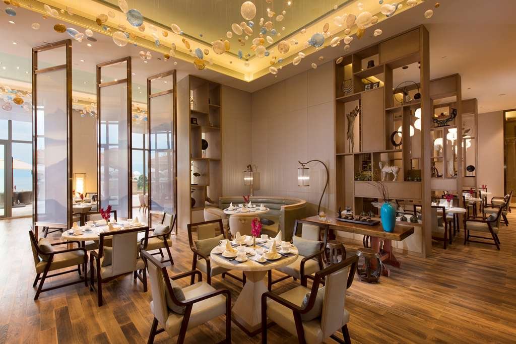 Фото Hilton Yuxi Fuxian Lake