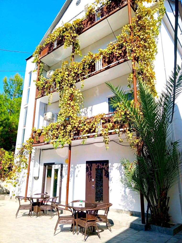 Фото отеля 1