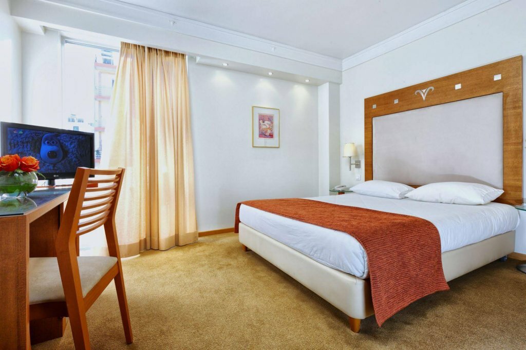 Фото Atrion Hotel