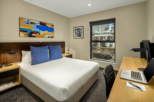 Гостиница Quest Docklands Serviced Apts в Мельбурне