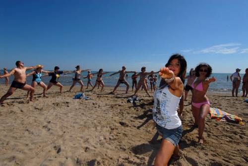 Фото Noha Suite Hotel