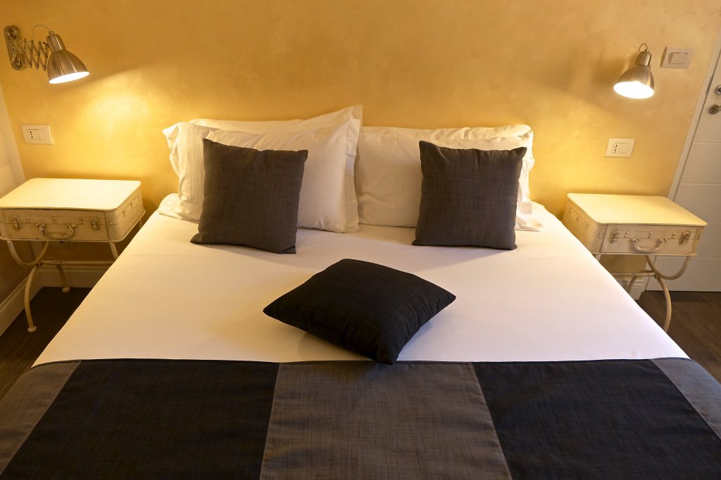 Фото Гостевой Дом Spagna Secret Rooms