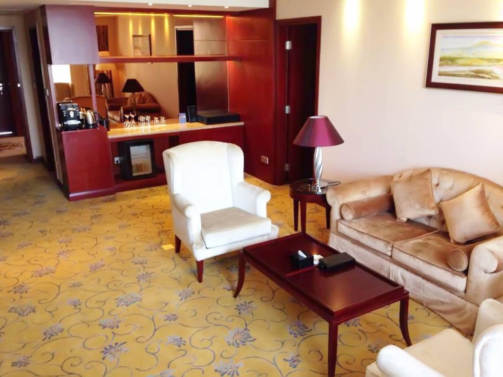 Фото Howard Johnson Tropical Garden Plaza Kunming