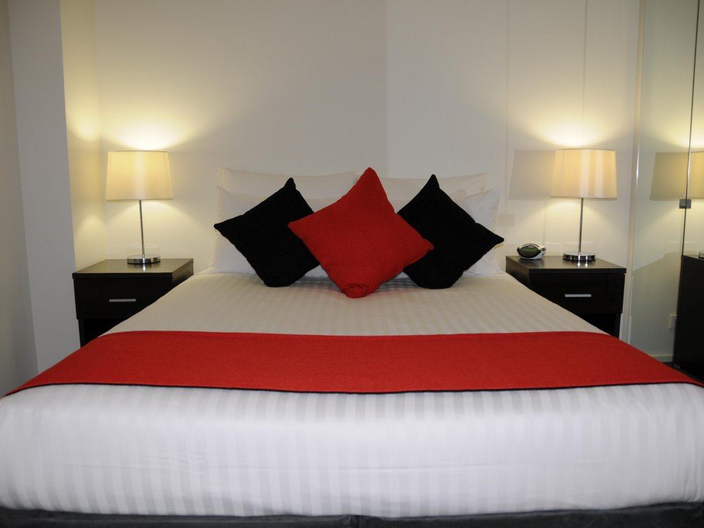 Фото City Edge on Elizabeth