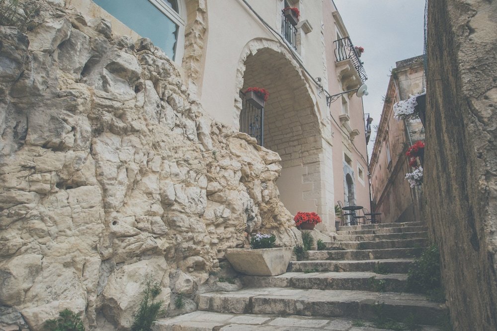 Фото Hotel Sabbinirica