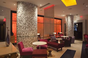 Фото Opus Vancouver