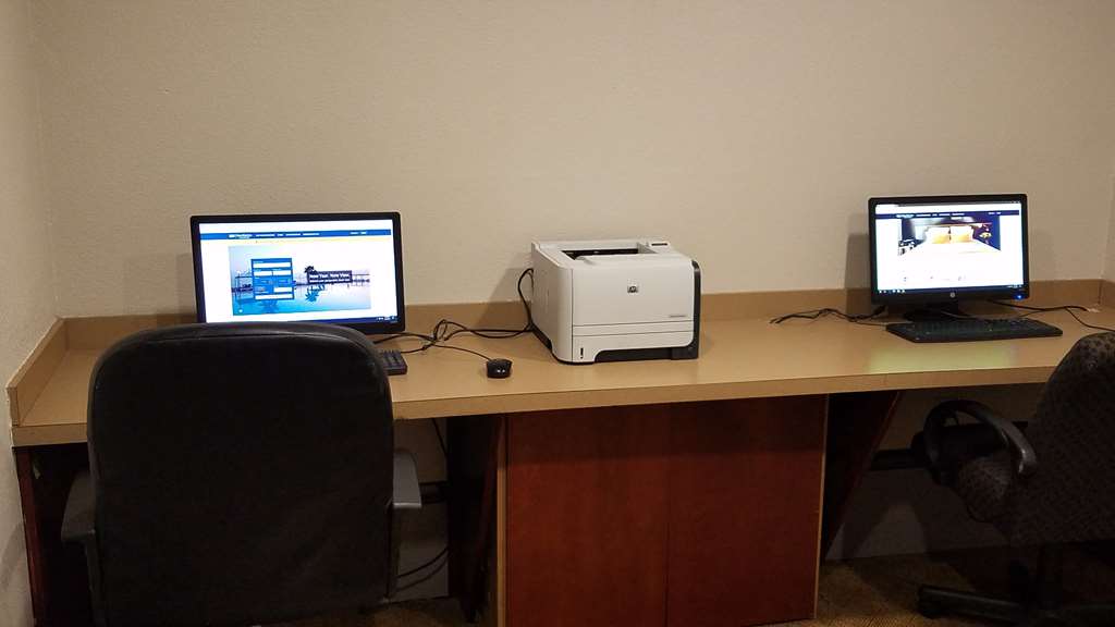 Фото Best Western Magnolia Inn and Suites