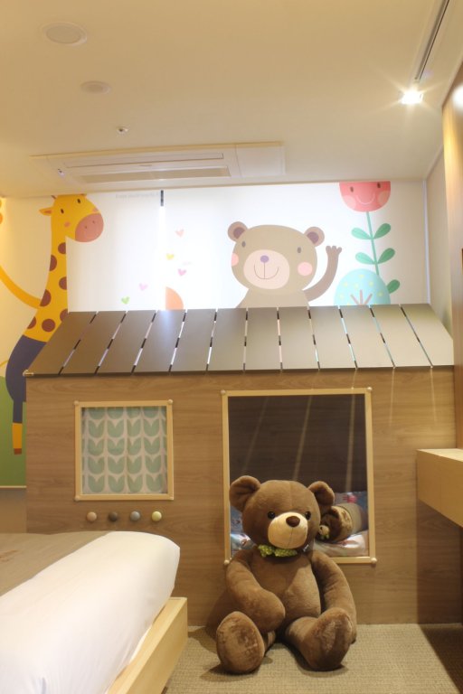 Фото Royal Emporium Hotel