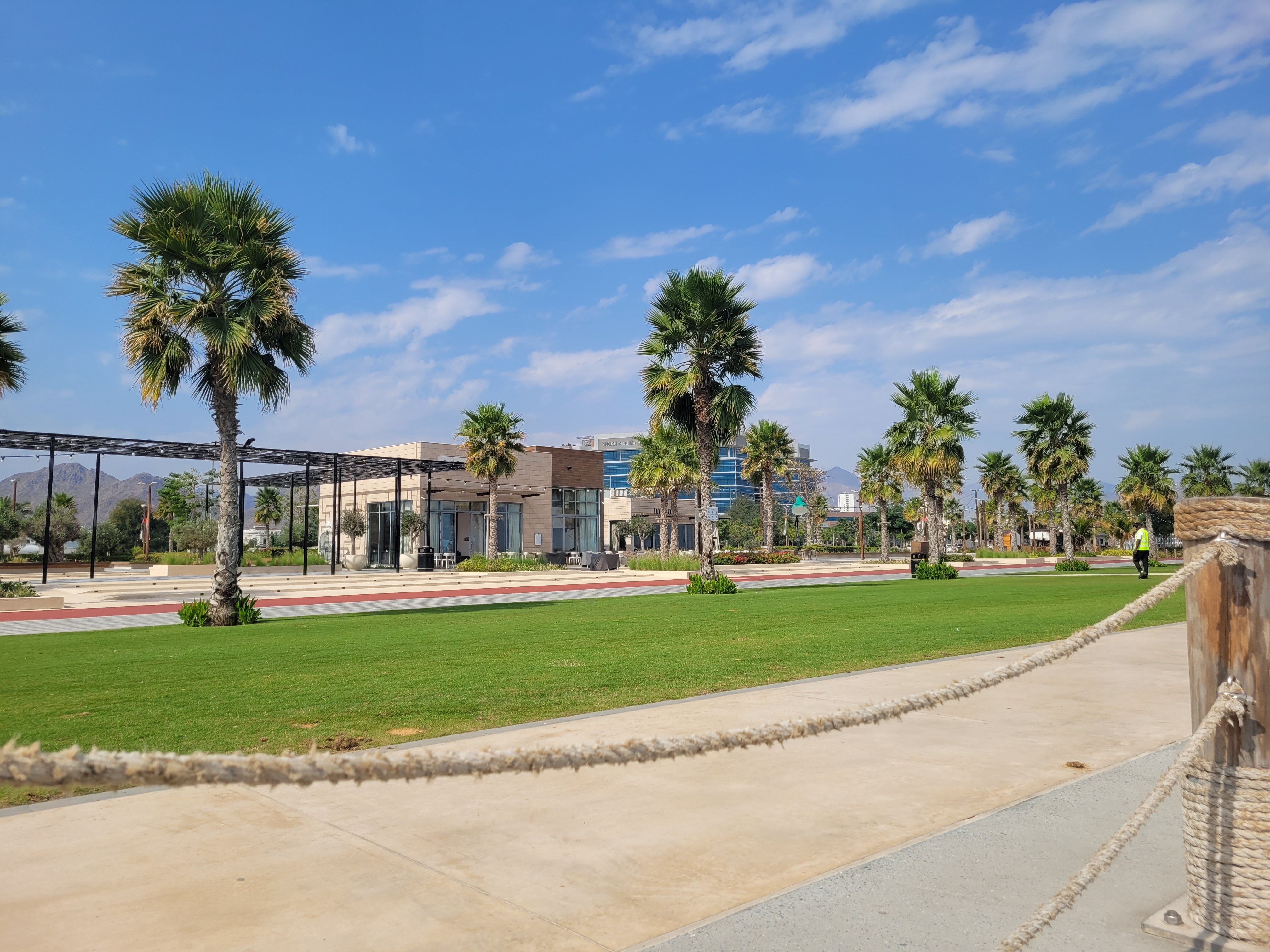 Фото Clifton International Hotel